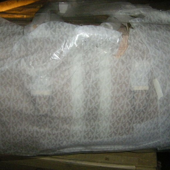 **SOLD OUT** - Picture 13 of 16